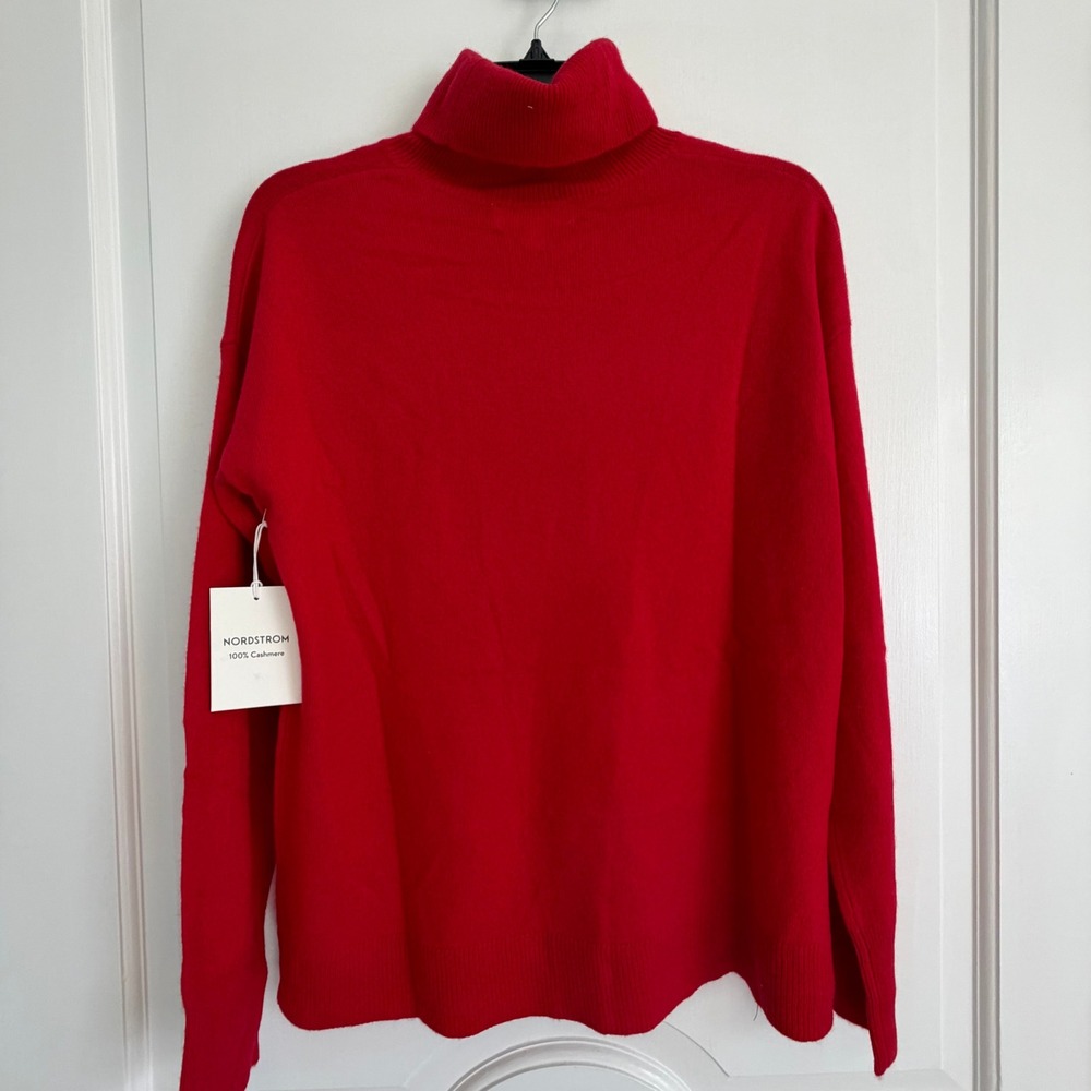 100% Cashmere Turtleneck Sweater Nordstrom Women M Red Toreador